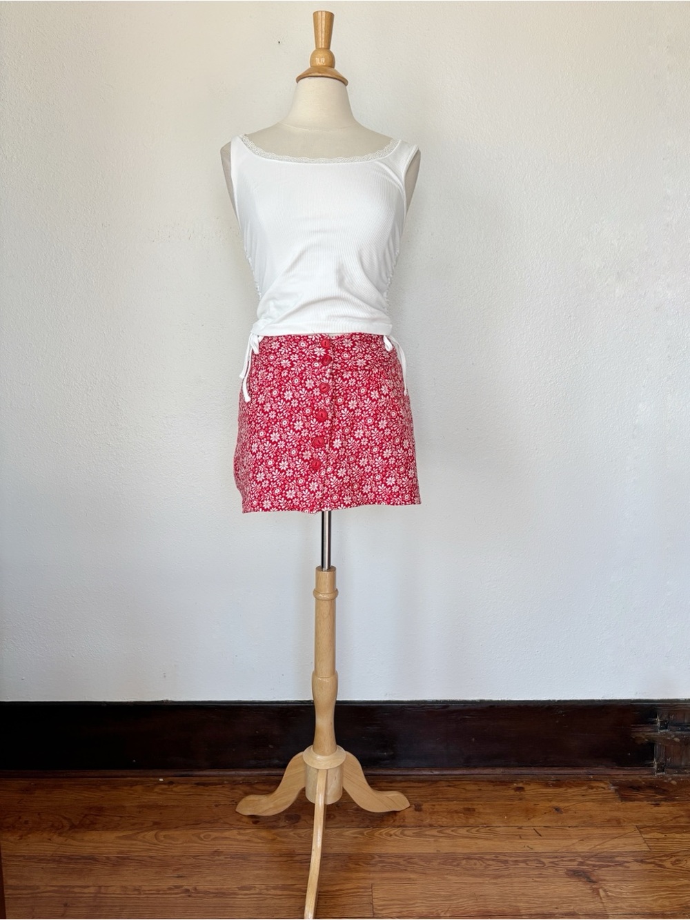 Vintage 90s Y2K Knit Cotton Red & White Floral Button-Front Ultra Mini Skirt